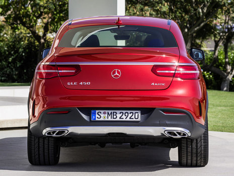 BMW X6 vs Mercedes-Benz GLE Coupe