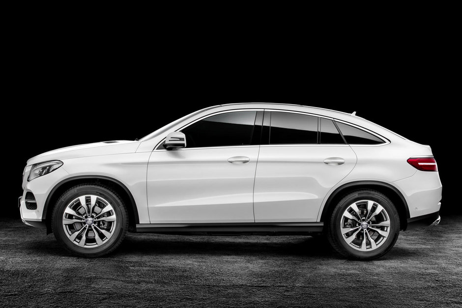 BMW X6 vs Mercedes-Benz GLE Coupe