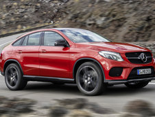 BMW X6 vs Mercedes-Benz GLE Coupe