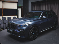 BMW X7 Dark Shadow Edition