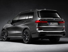 BMW X7 Dark Shadow Edition