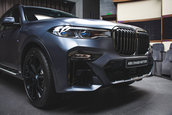 BMW X7 Dark Shadow Edition