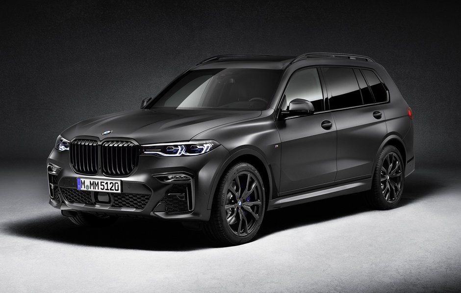 BMW X7 Dark Shadow Edition