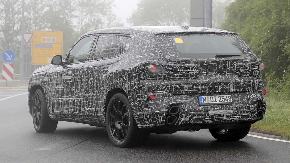 BMW X8 - Noi poze spion