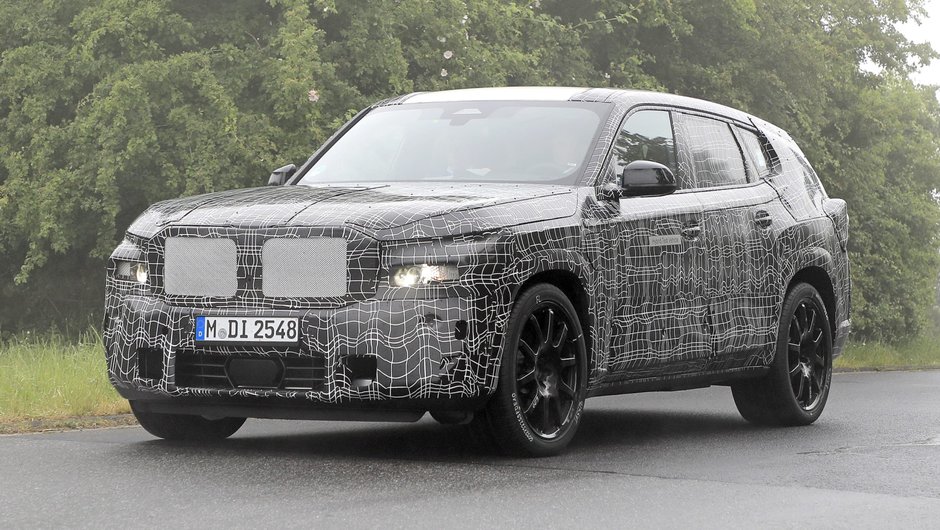 BMW X8 - Noi poze spion