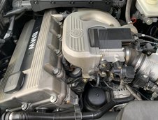 BMW Z3 cu 5.502 kilometri la bord