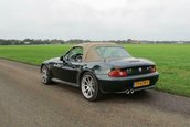 BMW Z3 cu motor V8 de M3