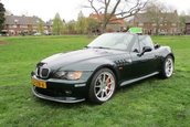 BMW Z3 cu motor V8 de M3