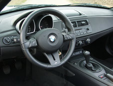 BMW Z4 M de la Manhart Racing - V10 si 550 CP