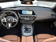 BMW Z4 versus Toyota Supra