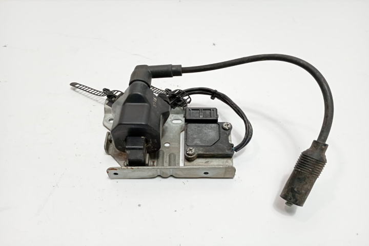 Bobina aprindere 1.6 benzina Audi A4 B5 [1994 - 1999]