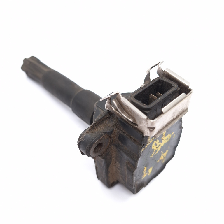 Bobina Audi A4 B5 (8D) 1994-2001 1.6 Benzina 058905105, 058 905 105, 0040100013 Beru