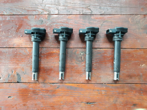 Bobina Audi A4 B8 1.8 TFSI an 2009 2010 2011 2012 cod 06H905115