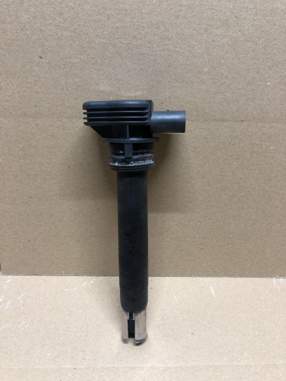Bobina de inductie Passat B7 TSI combi 2012 (0221604115b)
