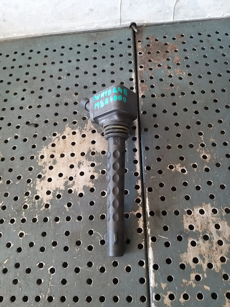 Bobina inductie 1.4 b fiat punto 0221504024