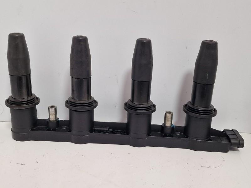 Bobina inductie 12V 7 pini Opel Zafira C 2011-2016 1.6 i 85 kw; 1.8 i 85 kw; 1.6 Turbo 132 kw; 1.8 i 4x4 103 kw; 1.8 i 103 kw; 1.6 i 88 kw; 1.6 Turbo 152 kw; 1.6 i 91 kw; 1.6 i 86 kw; 1.6 Sonic 85 kw A16XER; A16LET; A18XEL; A18XER; B16XER; B18XER; B1