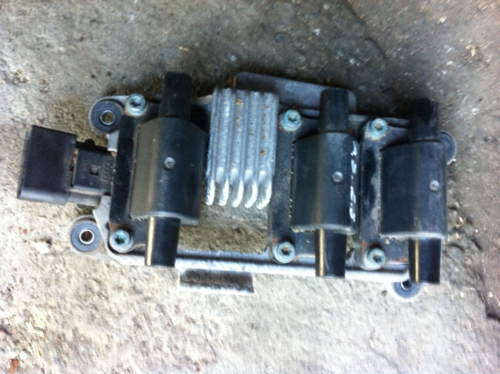 Bobina inductie Audi A8 D2/4D [1994 - 1999] Sedan 4-usi 2.8 tiptronic (193 hp)