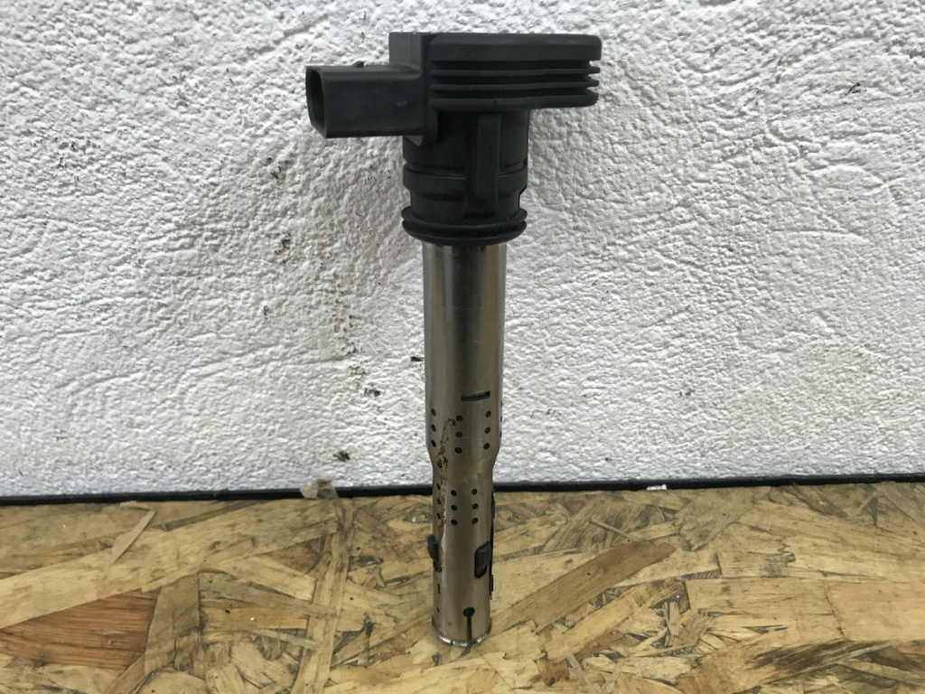 Bobina inductie VW Passat B6 2.0TSI combi 2008 (cod intern: 13949)