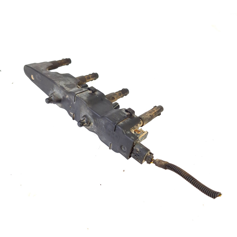 Bobina Mercedes-Benz Vaneo (414) 2001-2005 1.6 (414.700) M 166.961 Benzina A0001582685, 0001582685, 0928400434, 928400434 Bosch
