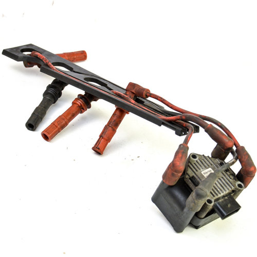 Bobina Skoda Fabia 1 1999-2007 1.4 16V Aub Benzina 036905487A, 036 905 487 A, 032905106E, 032 905 10...
