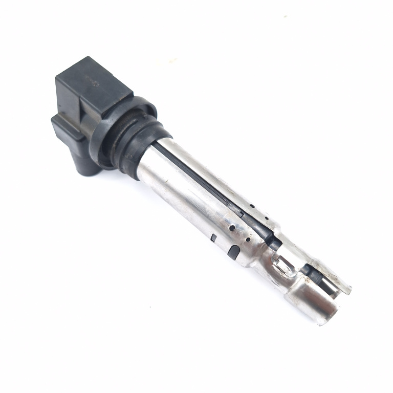 Bobina Vw Golf 4 1997-2004 1.6 16V Bcb Benzina 0040102030, 0 040 102 030, 0040.102.030, Zse030, 220627132960, 220627, 132960 Beru