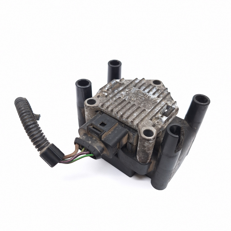 Bobina VW GOLF 4 1997 - 2004 Benzina 032905106B, 311740