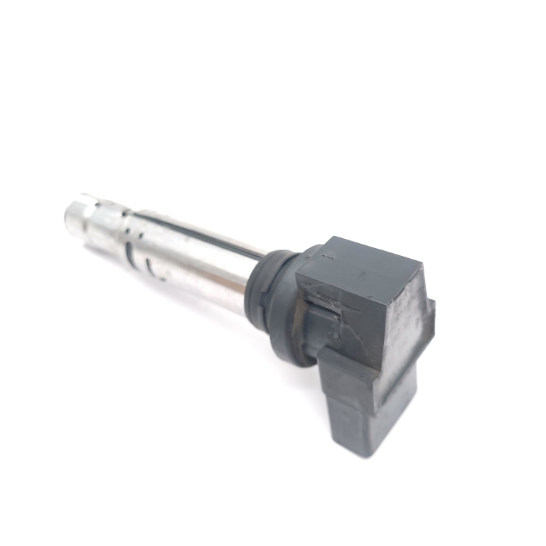 Bobina VW GOLF 5 2003 - 2009 Benzina 040102030, 040 102 030, 0155260509, ZSE030
