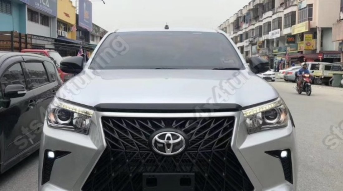 BODYKIT FATA TOYOTA HILUX REVO 2016-2020 [LEXUS LOOK V1]