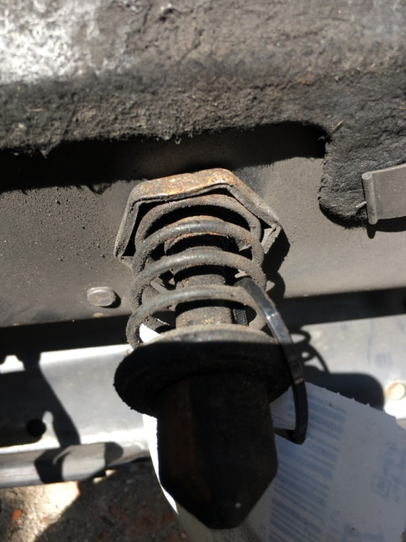 Bolt inchidere capota motor Opel Astra H [2004 - 2007] Hatchback (L48)