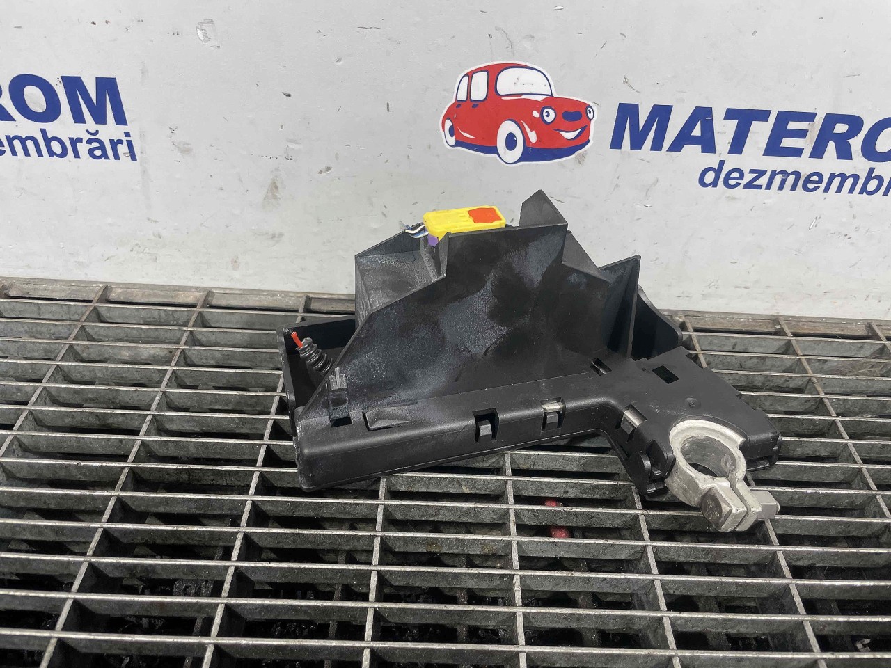 BORNA ACUMULATOR AUDI A1 1.6 TDI - (2010 2014)
