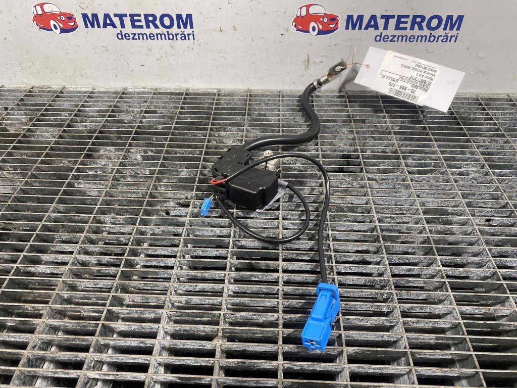 BORNA ACUMULATOR BMW SERIA 3 E 90 3.0 D - (2007 2012)