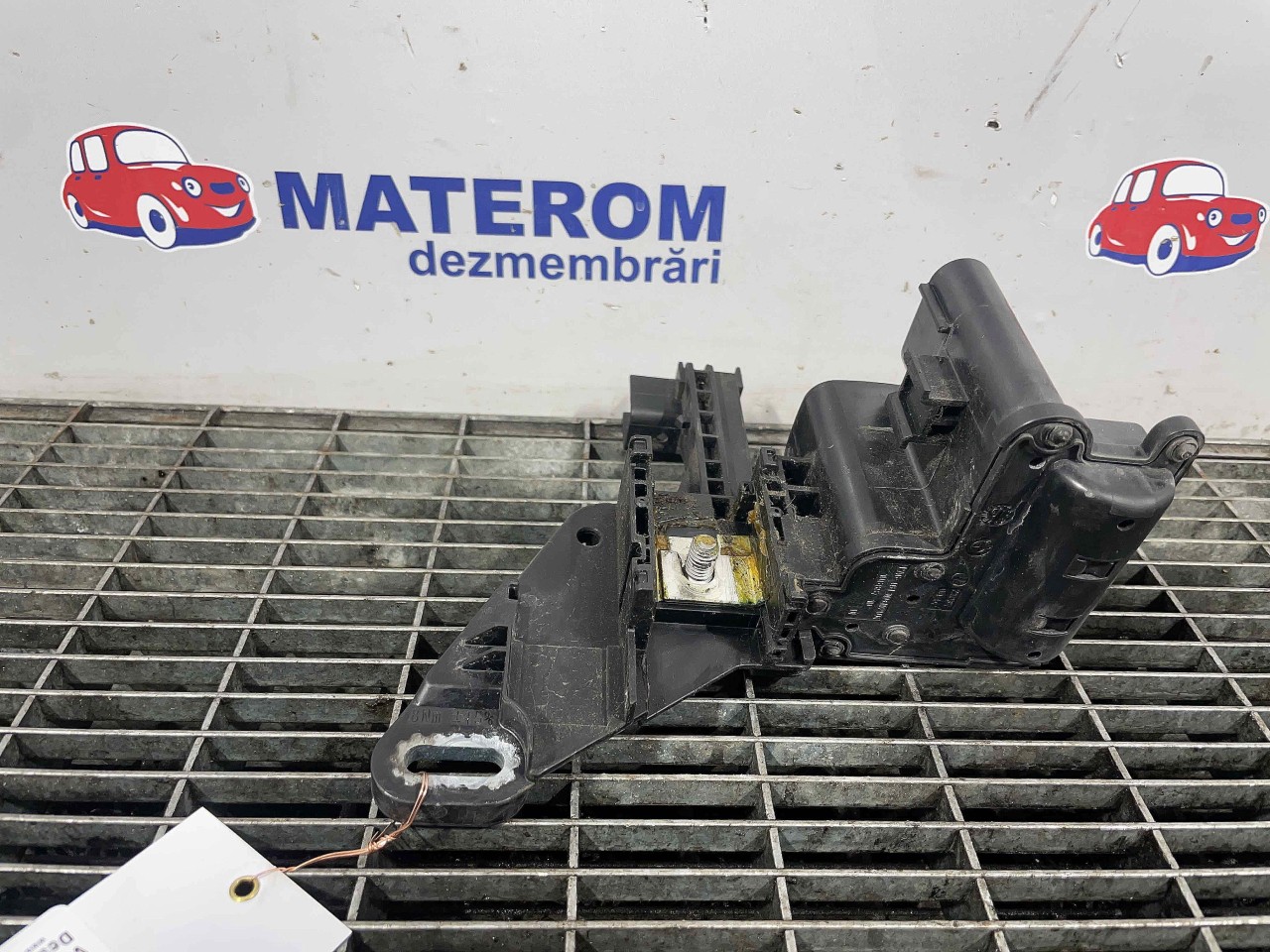 BORNA ACUMULATOR BMW SERIA 3 F 30 2.0 D - (2011 2018)