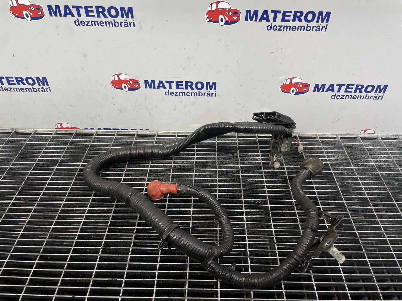 BORNA ACUMULATOR NISSAN PATHFINDER PATHFINDER 3.0 DCI - (2010 2013)
