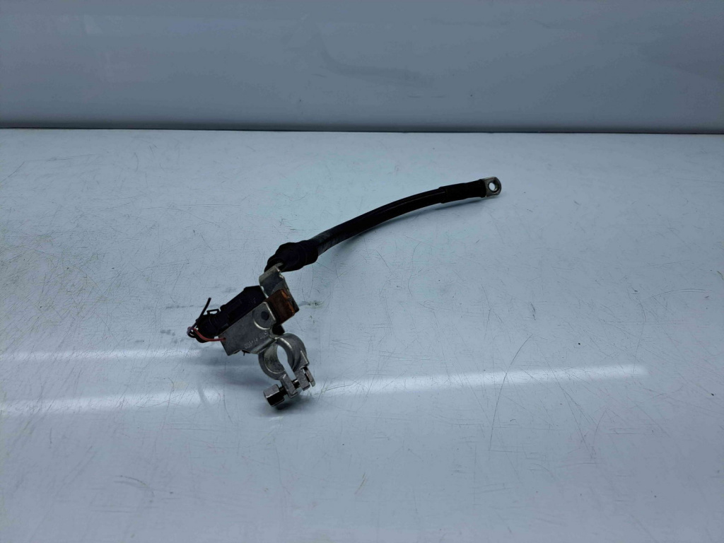 Borna baterie (-) AUDI A5 (8T3) [Fabr 2007-2015] 8T0915181