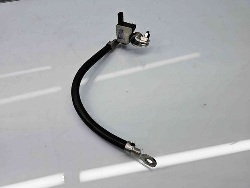 Borna baterie (-) AUDI A5 (8T3) [Fabr 2007-2015] 8K0915181E