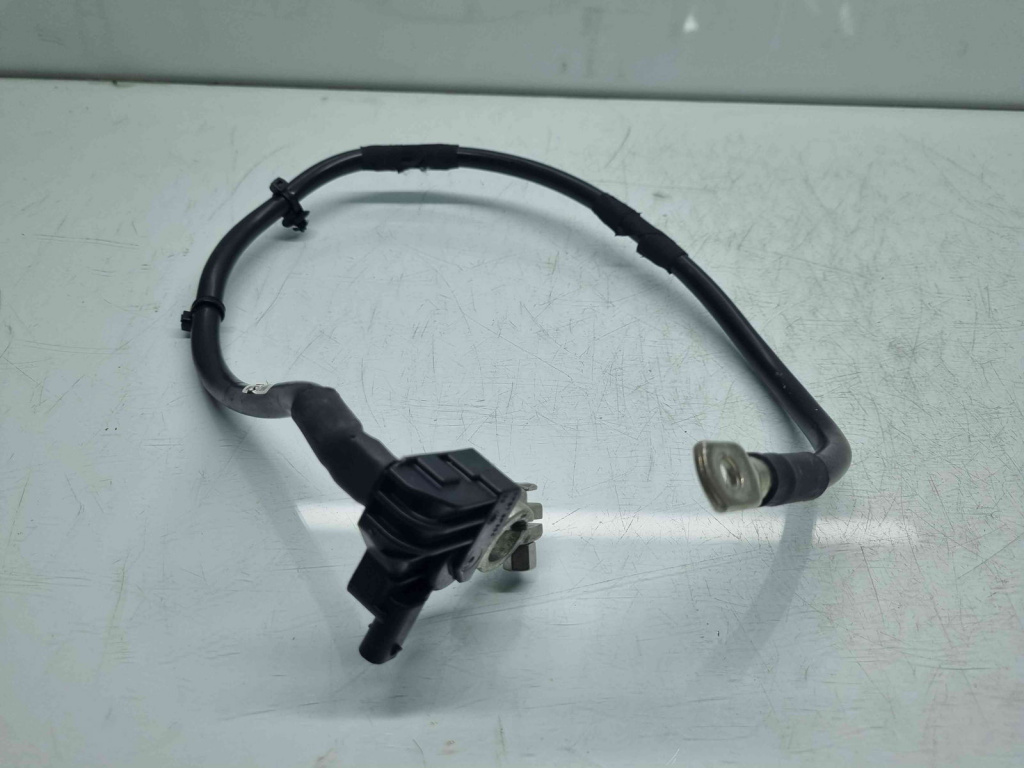 Borna baterie (-) AudiA1 Sportback (8XF) [Fabr 2011-2018] OEM