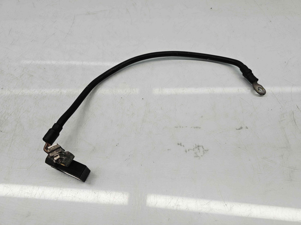 Borna baterie (-) Mercedes Clasa E (W212) AMG [Fabr 2009-2016] A0009050254