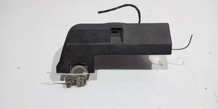Borna baterie plus cu capsa 8J0915459 Audi A8 D4/4H [2010 - 2014]