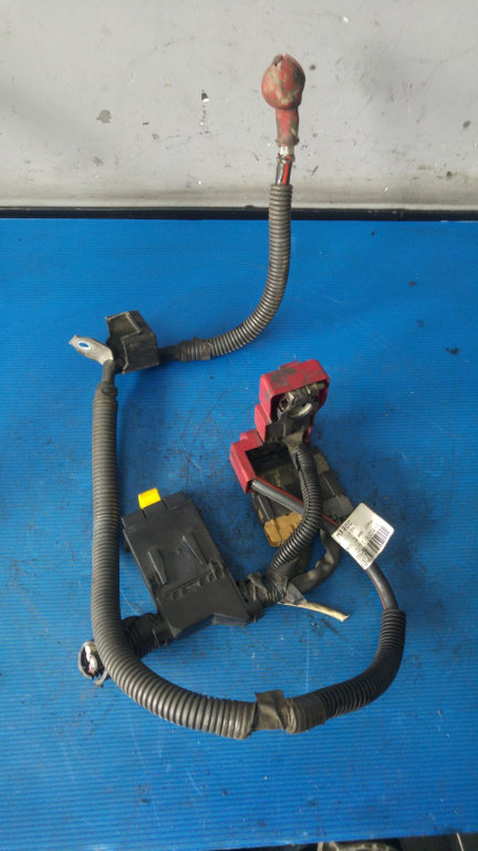 Borna baterie plus k9k k9kf276 1.5 dci nissan note euro 4 24011 9u22a-1