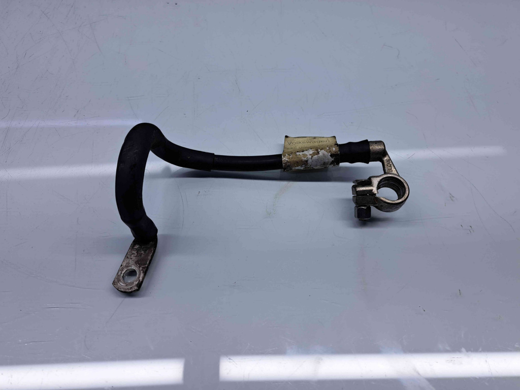 Borna baterie (-) Volkswagen Golf 6 Plus (521) [Fabr 2009-2013] OEM