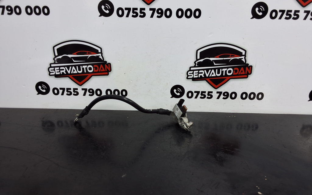 Borna minus Audi A4 (2015-2019) [8W2, B9] 2.0 Motorina 2016, 8S0915181C