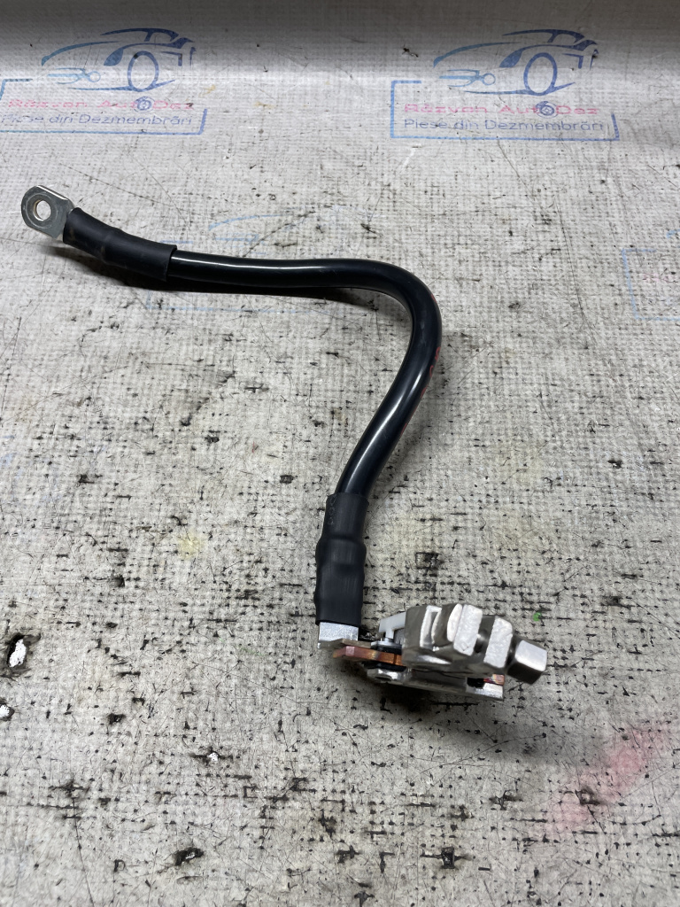 Borna minus Audi Q5 2.0 Motorina 2013, 8R0915181C