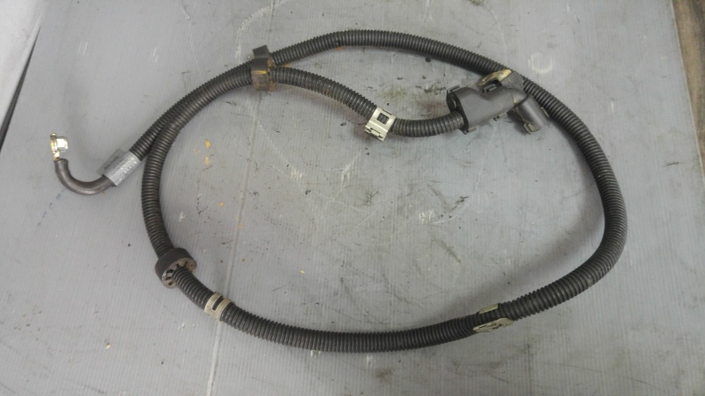 Borna minus cablu motor 2.2 cdi 651911 mercedes c-class w204 a2044402513