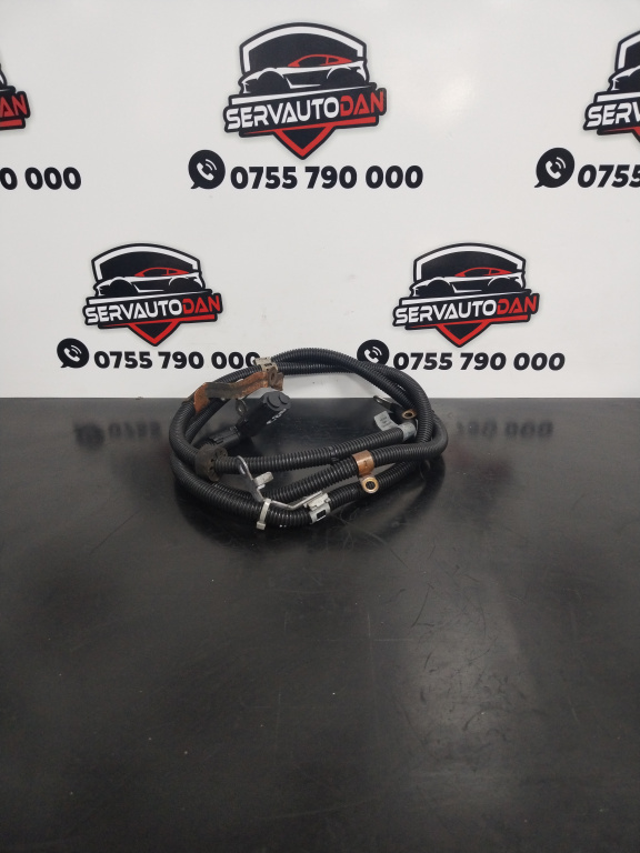 Borna minus Mercedes-Benz C-Class (2014->) [W205] 2.2 Motorina 2014, A2044402713