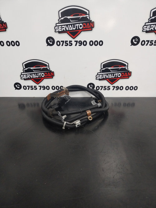 Borna minus Mercedes-Benz C-Class (2014->) [W205] 2.2 Motorina 2014, A2044402713