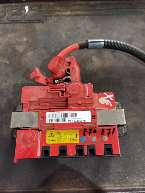 Borna plus cu capsa impact bmw x5 e70 Cod 9178959