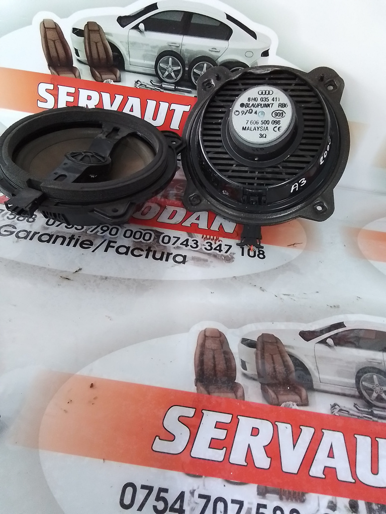 Boxa Audi A3 (2003-2008) [8P1] 2.0 Motorina 2005, 8H0035411