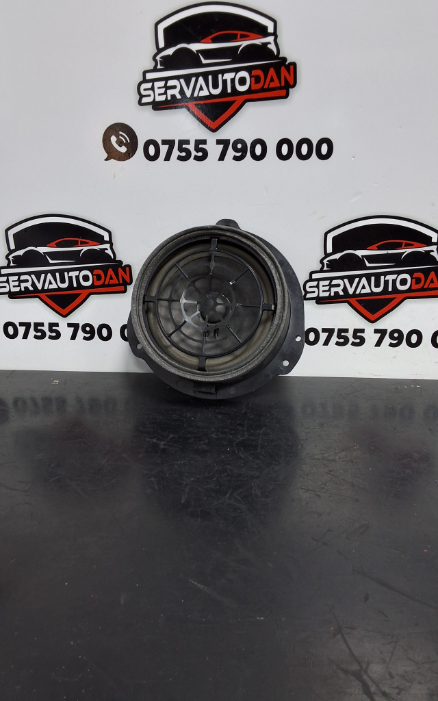 Boxa Audi A4 (2015-2019) [8W2, B9] 2.0 Motorina 2016, 8W5035411
