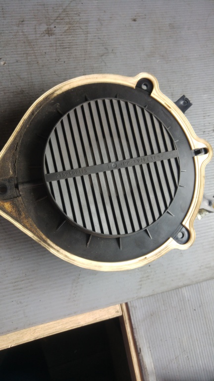 Boxa audi a4 b6 8e0035411