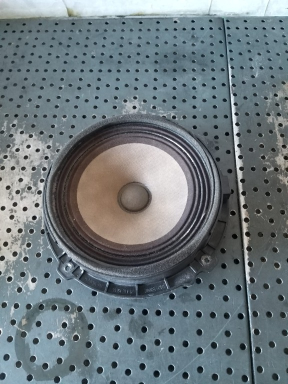 Boxa audio dreapta fata kia ceed 1 963301h010